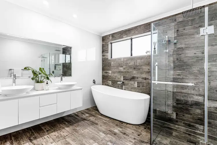 Sixth view of Homely house listing, 5 Settler Court, Carnes Hill NSW 2171