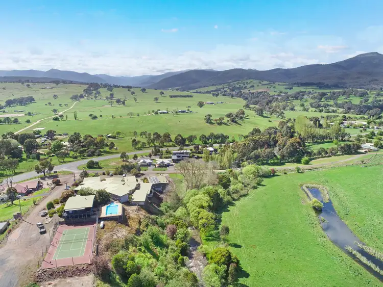 Second view of Homely apartment listing, 5/4 Omega Street, Merrijig VIC 3723