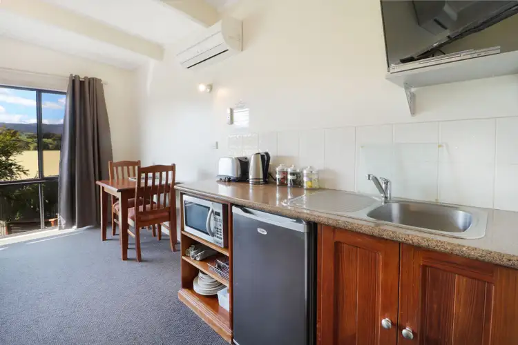 Sixth view of Homely apartment listing, 5/4 Omega Street, Merrijig VIC 3723