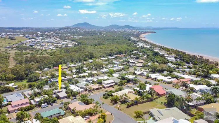 Second view of Homely house listing, 11 Sandalwood Drive, Lammermoor QLD 4703