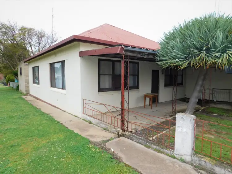 Second view of Homely house listing, 140 Binnie Street, Bordertown SA 5268
