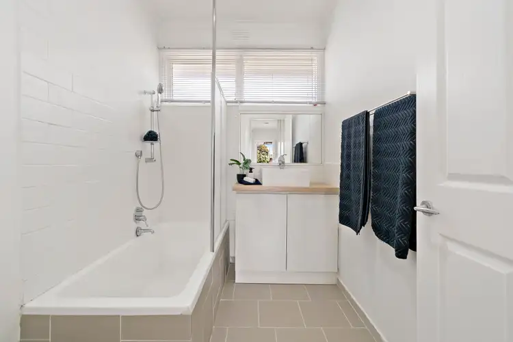 Sixth view of Homely house listing, 15 Mirang Court, Frankston VIC 3199