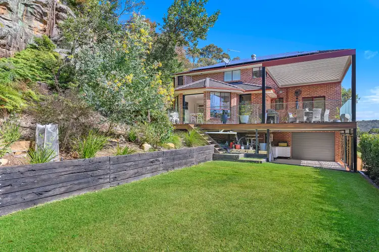12 The Outlook, Hornsby Heights NSW 2077