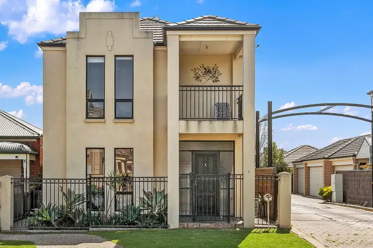 5 Cobblers Court, Mawson Lakes SA 5095