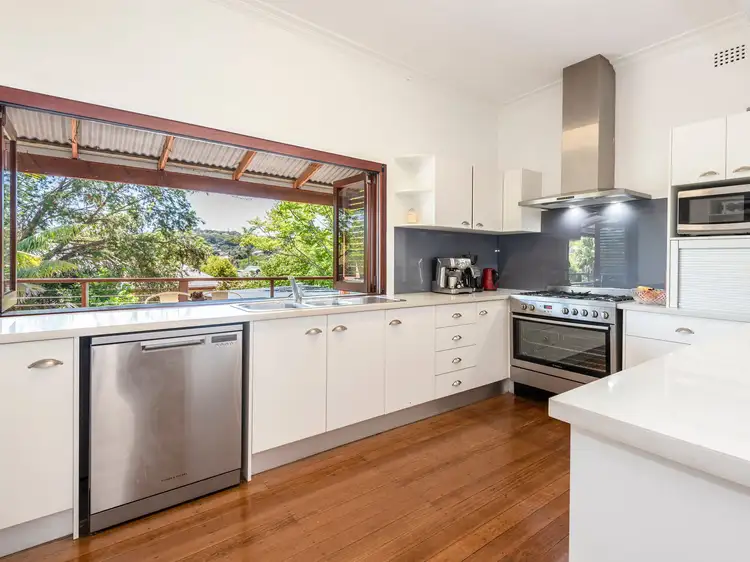 16 Daphne Street, Girards Hill NSW 2480