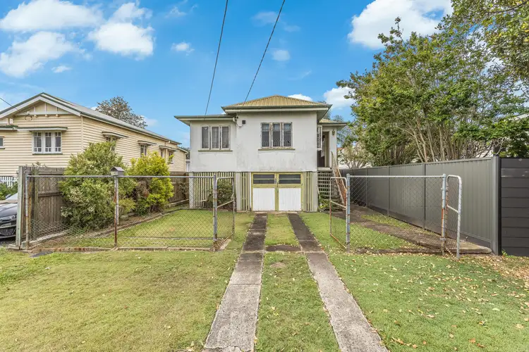 14 Windsor Street, Hamilton QLD 4007