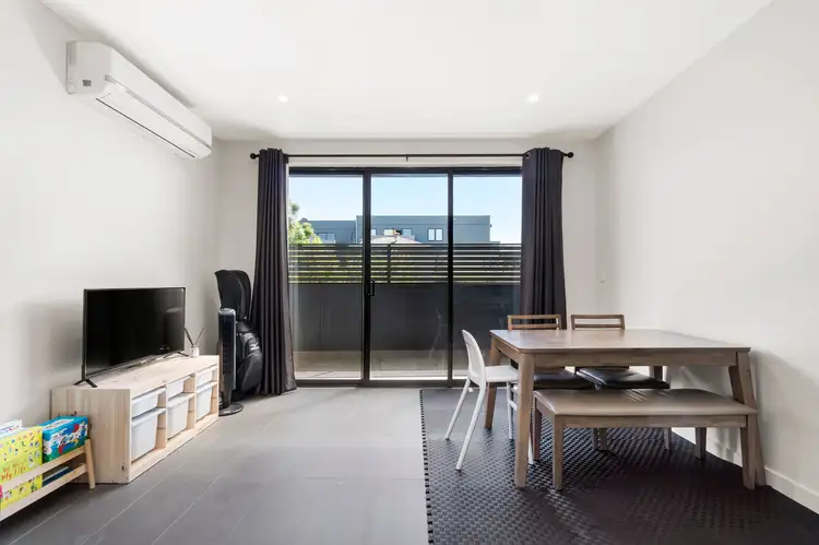 Fourth view of Homely apartment listing, 203/10 Alfrick Road, Croydon VIC 3136