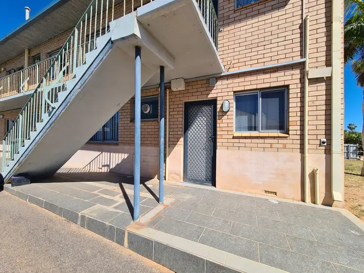 1/6 James Street, Carnarvon WA 6701