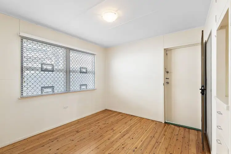 Fifth view of Homely house listing, 1/13 Rankin Parade, Main Beach QLD 4217