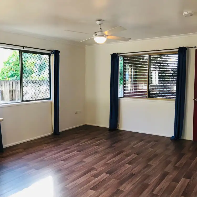 Second view of Homely house listing, 2/9 Paton Terrace, Slade Point QLD 4740