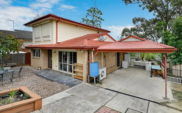 11 Coppabella Crescent, Bradbury NSW 2560