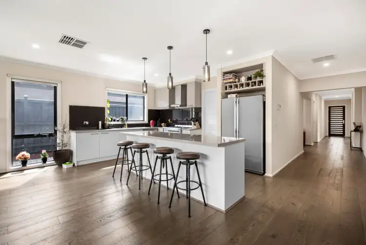 Second view of Homely house listing, 5 Jazz Court, Pakenham VIC 3810
