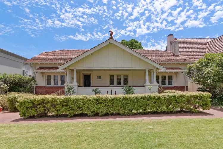 5 Hobbs Avenue, Dalkeith WA 6009