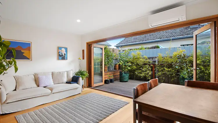 Main view of Homely villa listing, 2/52 The Grove, Coburg VIC 3058
