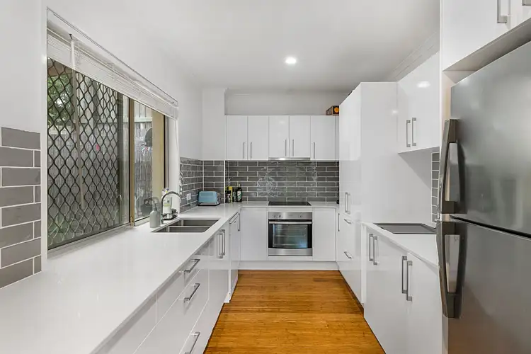 2/20 Dean Street, Toowong QLD 4066