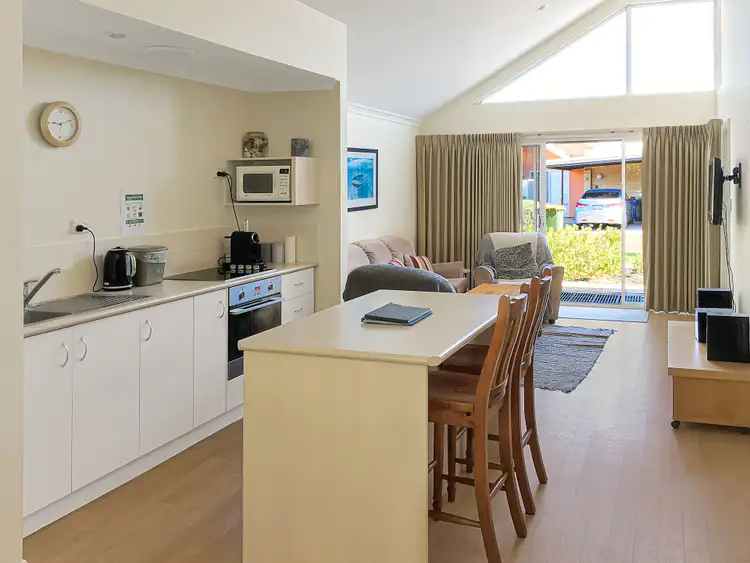 Fifth view of Homely house listing, 8/3 Dillon Close, Collingwood Park WA 6330