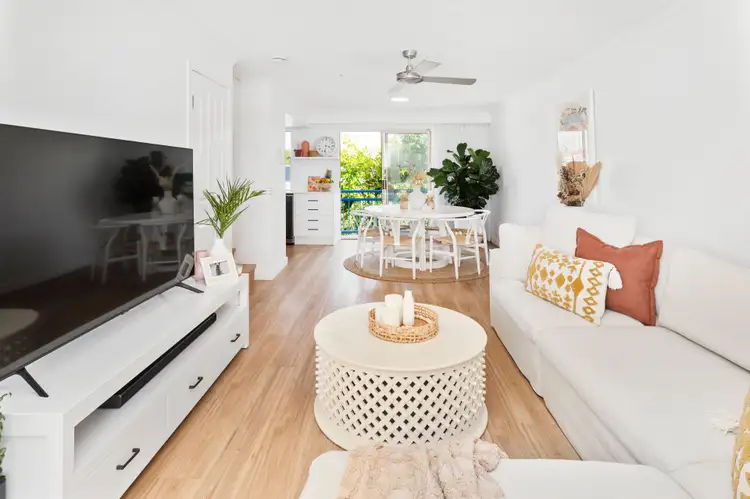 304/150 Stanhill Drive, Chevron Island QLD 4217