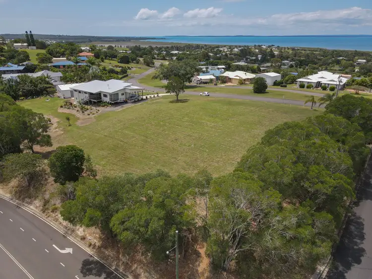2-4 Cove Boulevard, River Heads QLD 4655