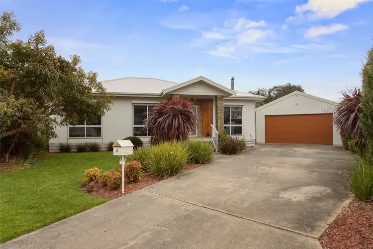 6 Wattle Close, Cowes VIC 3922