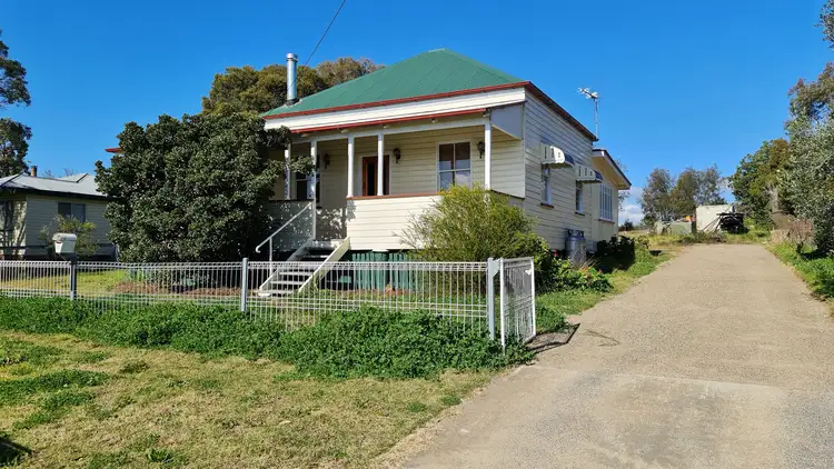 10 Moncrieffe Street, Warwick QLD 4370