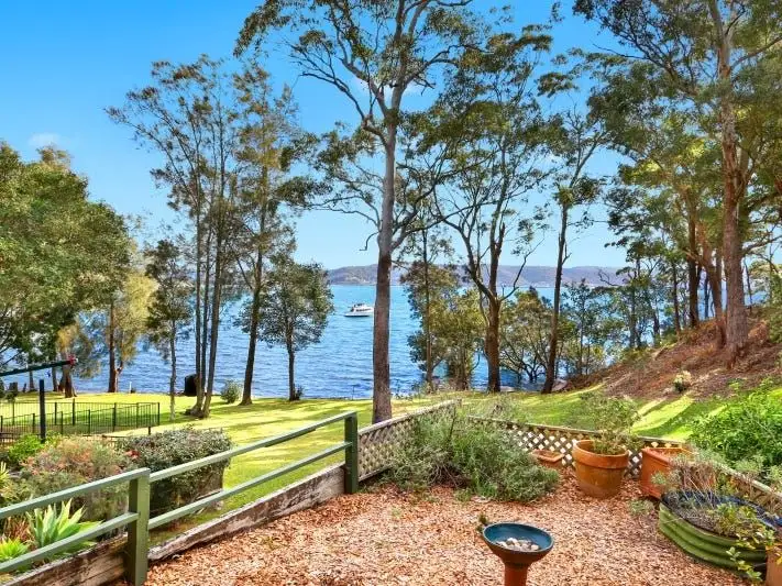 1/309A Avoca Drive, Green Point NSW 2251