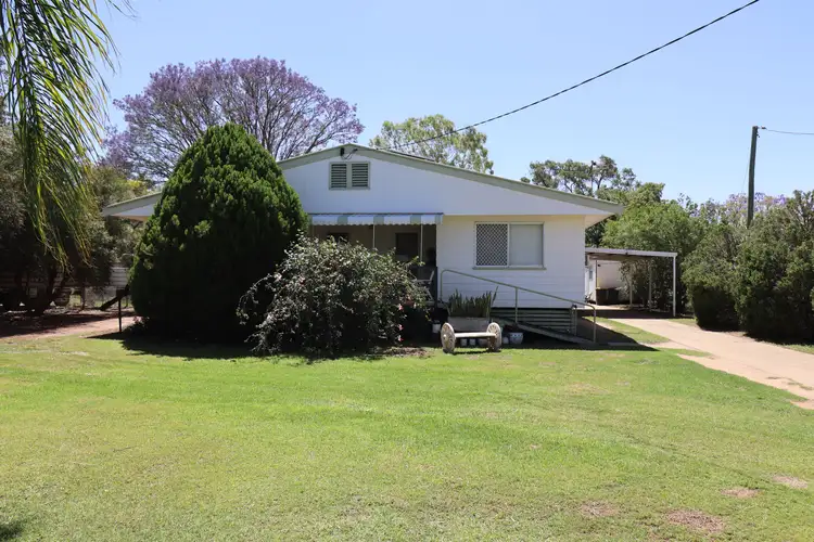 11 Charles Street, St George QLD 4487