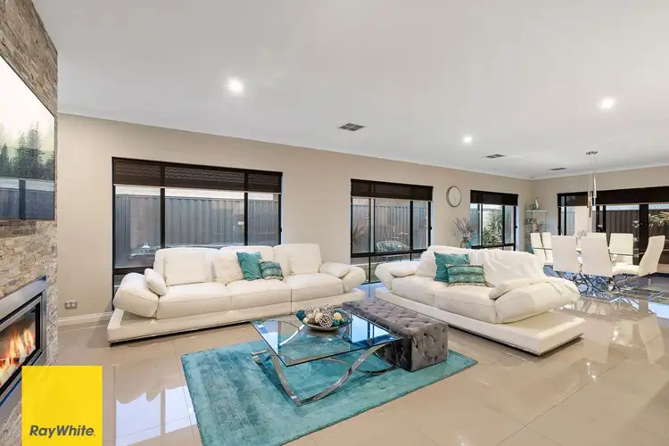 61 Raeside Drive, Landsdale WA 6065