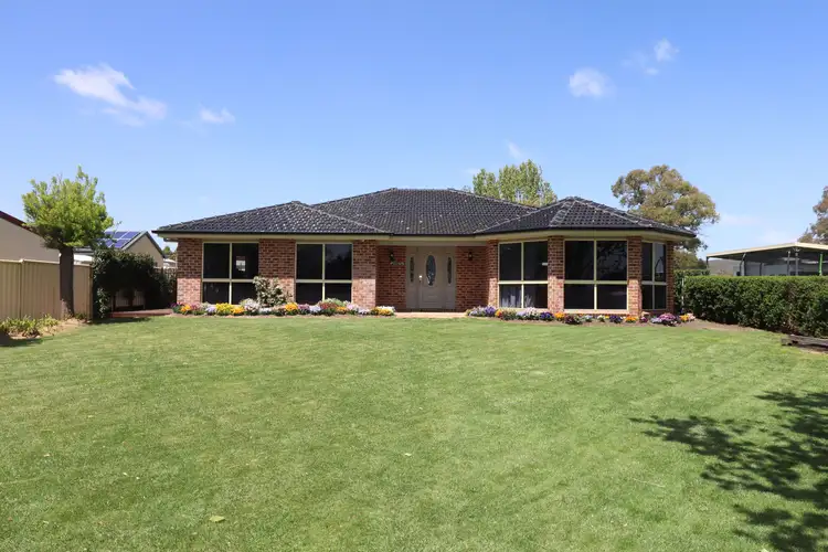 13 Wentworth Street, Glen Innes NSW 2370