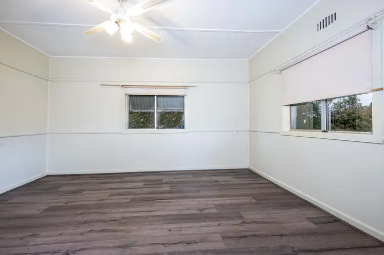 Fourth view of Homely house listing, 866 Montpelier Drive, The Oaks NSW 2570