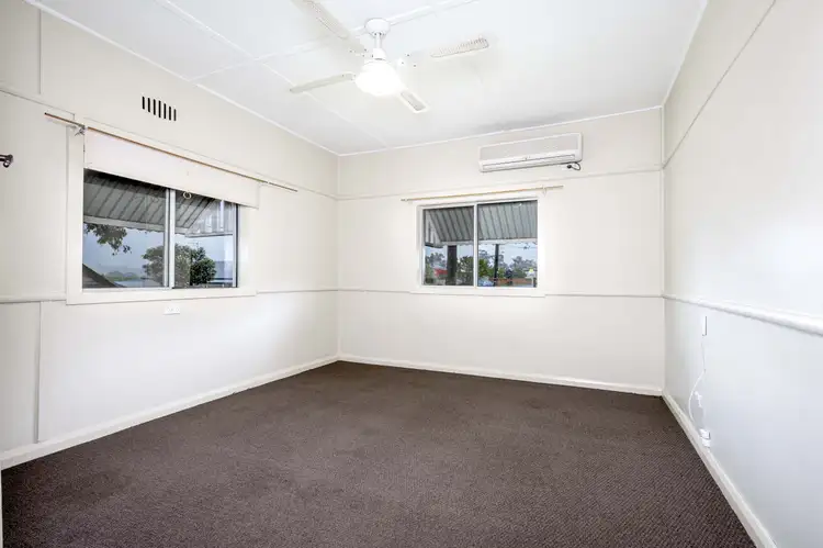 Sixth view of Homely house listing, 866 Montpelier Drive, The Oaks NSW 2570