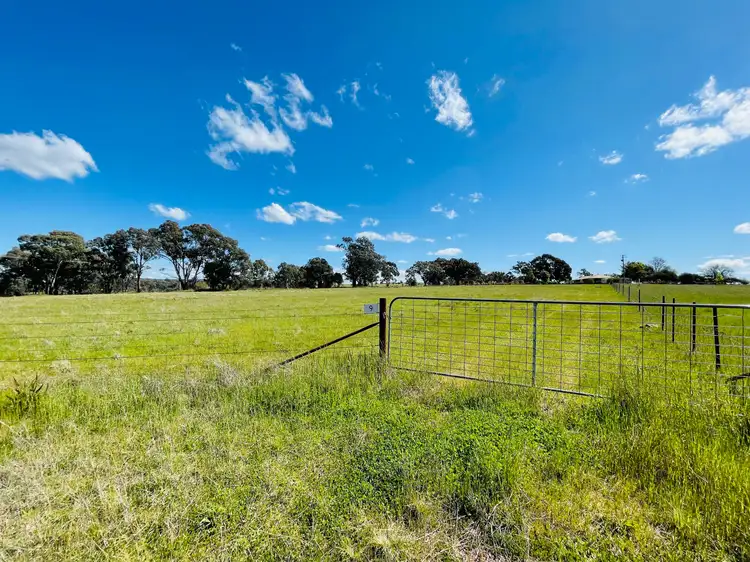 9 Dowling Dr, Murringo via, Young NSW 2594