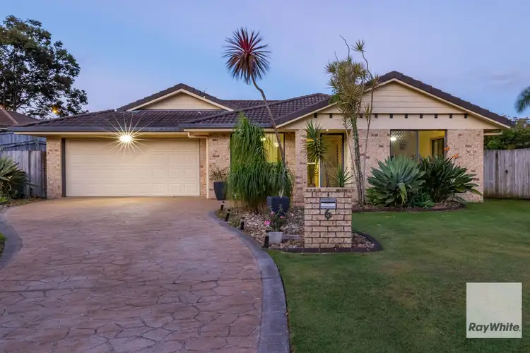 6 Scampi Place, Redland Bay QLD 4165