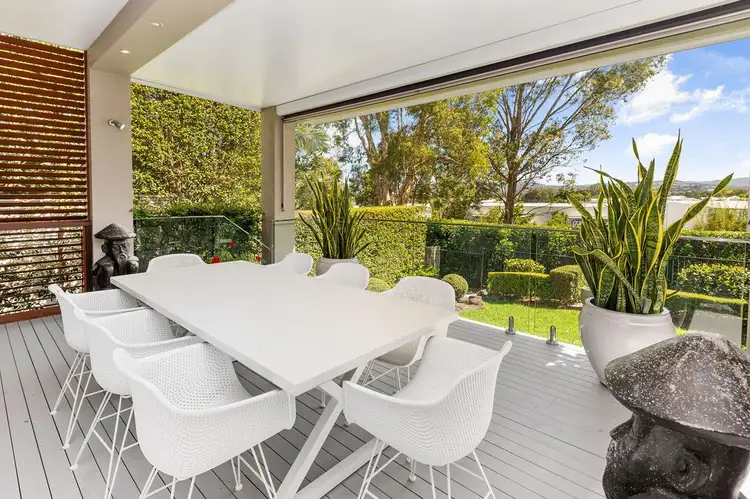 7004A Vista Drive, Royal Pines, Benowa QLD 4217