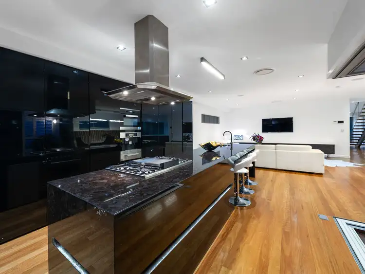 Fifth view of Homely house listing, 118 Barton Road, Hawthorne QLD 4171