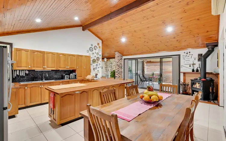 Fifth view of Homely house listing, 2 Rambler Place, Ingleburn NSW 2565