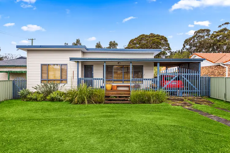 1A Leamington Road, Oak Flats NSW 2529