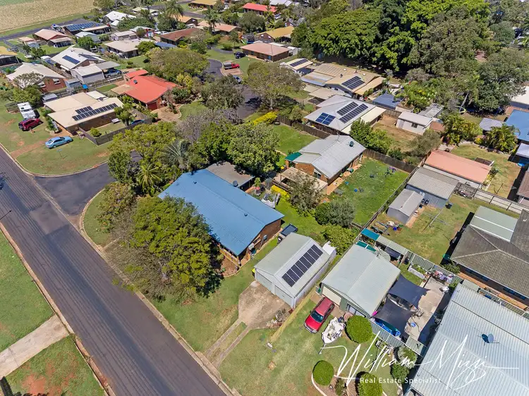 Second view of Homely house listing, 2 Iluka Place, Avenell Heights QLD 4670