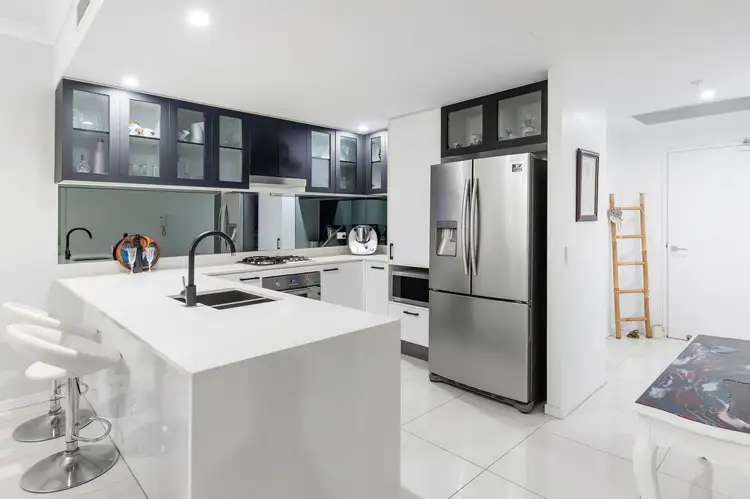 Sixth view of Homely apartment listing, 11202/5 Harbour Side Court, Biggera Waters QLD 4216