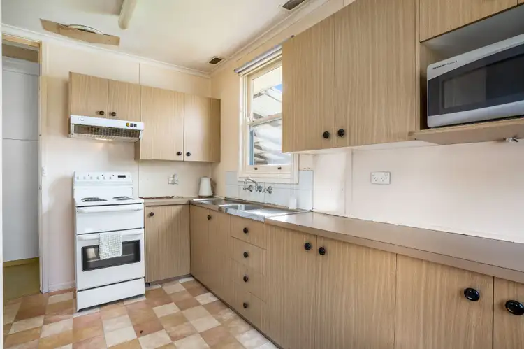 Fourth view of Homely house listing, 32 Bundarra Crescent, Orange NSW 2800