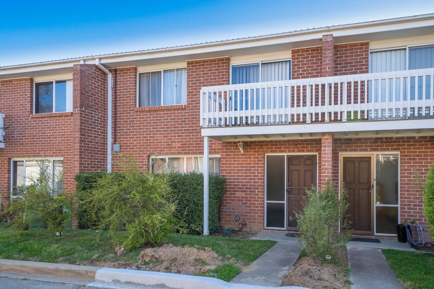 Main view of Homely townhouse listing, 7/24-26 Bungendore Road, Queanbeyan East NSW 2620