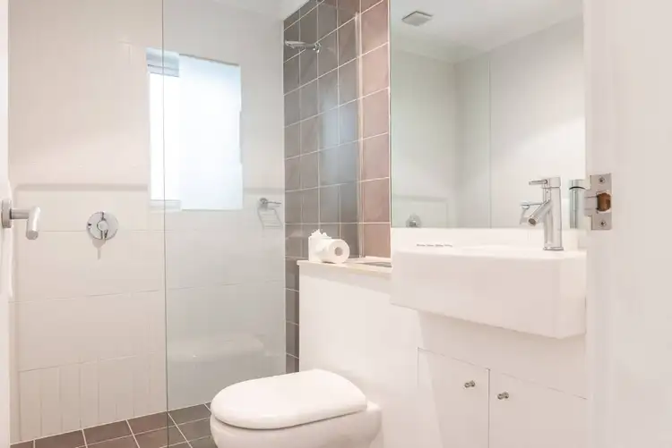 Fourth view of Homely studio listing, 8/126 Ramsgate Avenue, North Bondi NSW 2026