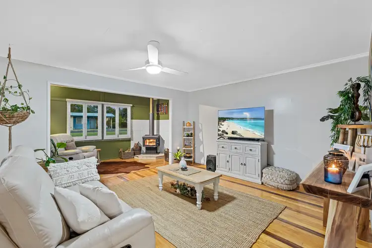 16 Glenys Street, Burnside QLD 4560