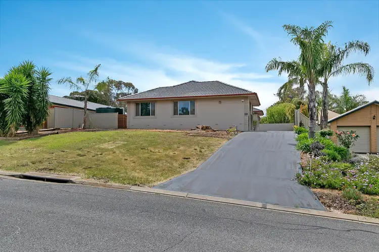 6 McGonigal Drive, Willaston SA 5118