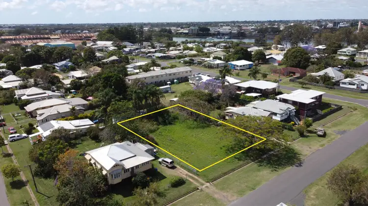 8 Wolca Street, Bundaberg North QLD 4670