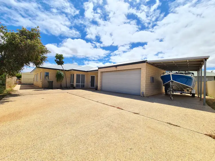 12 Mindirra Crescent, Carnarvon WA 6701