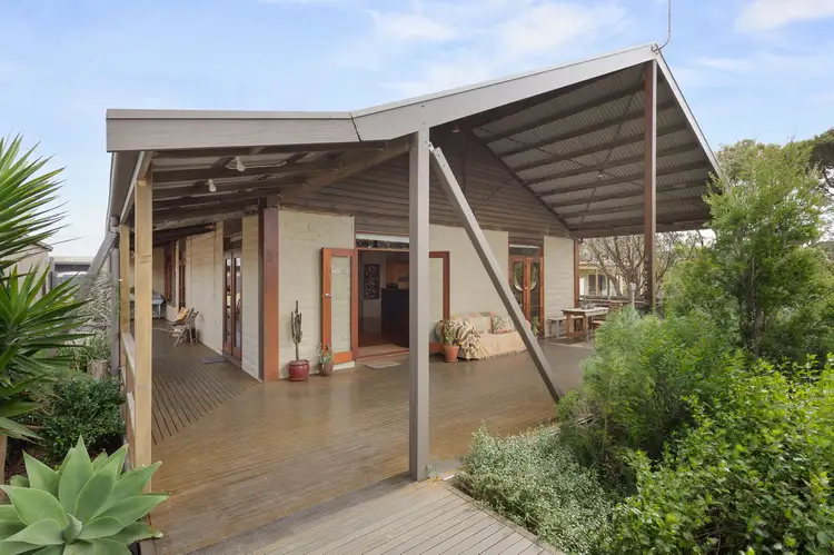 22 Seaview Crescent, Surf Beach VIC 3922