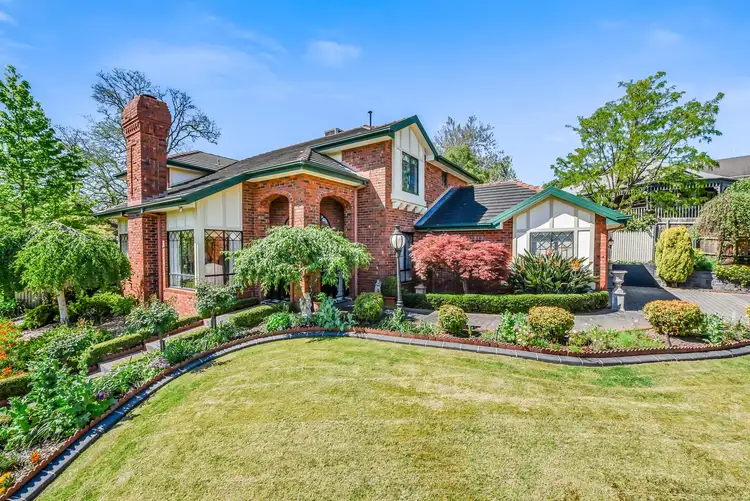 1 Andval Court, Berwick VIC 3806