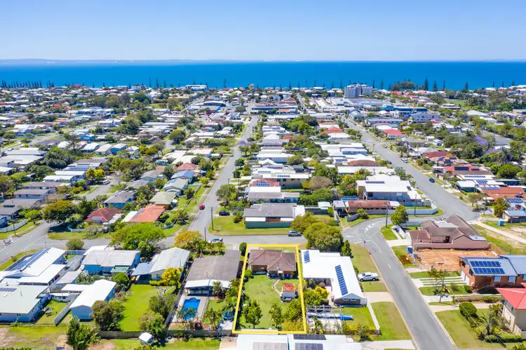 3 Knights Terrace, Margate QLD 4019