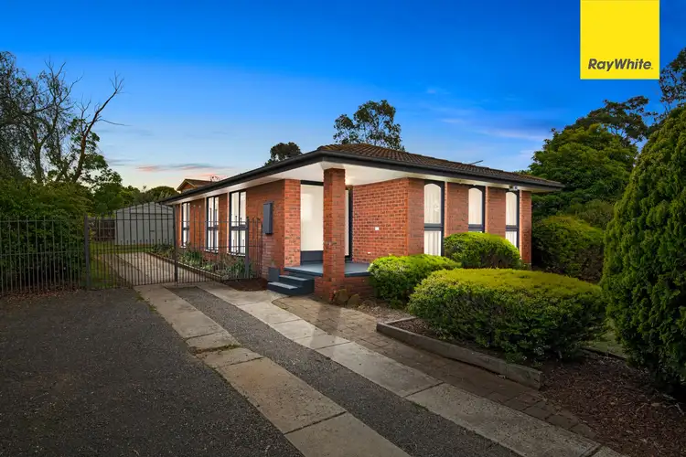 1 Chelmsford Way, Melton West VIC 3337