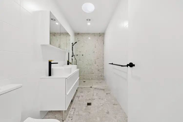 Fifth view of Homely house listing, 22 Woolana Avenue, Budgewoi NSW 2262
